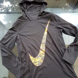 Like new Nike dri-fit hooded shirt
